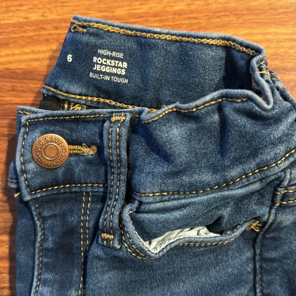 LITTLE GIRL- (3) pairs OLD NAVY SIZE 6 ROCKSTAR JEGGINGS